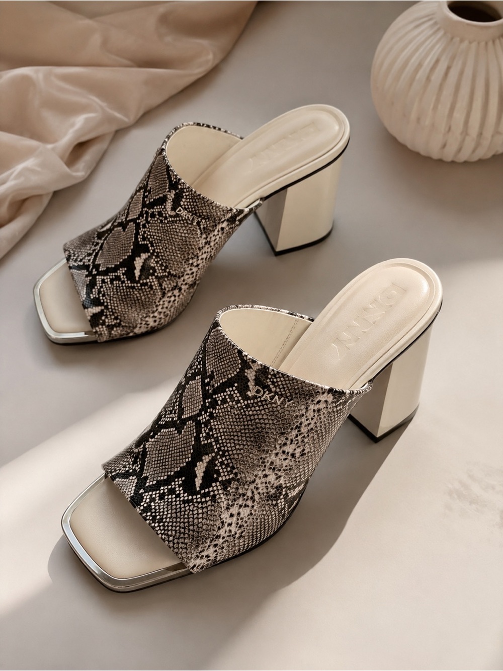 ✨ DKNY Snake Print Block Heel Mules – NWOB – Size 8.5 ✨